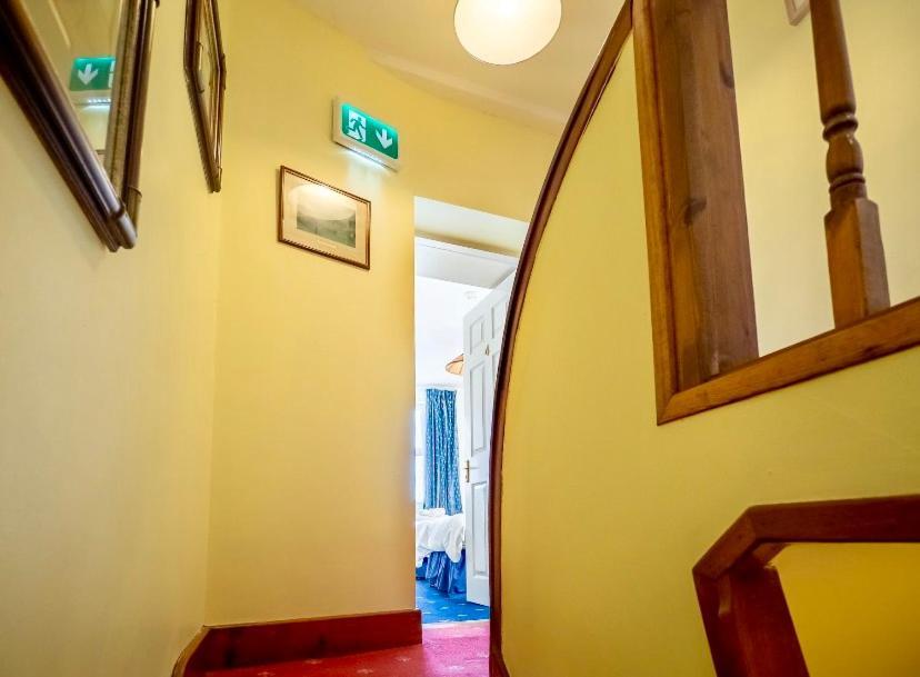 White Heather House Clifden Town Square المظهر الخارجي الصورة