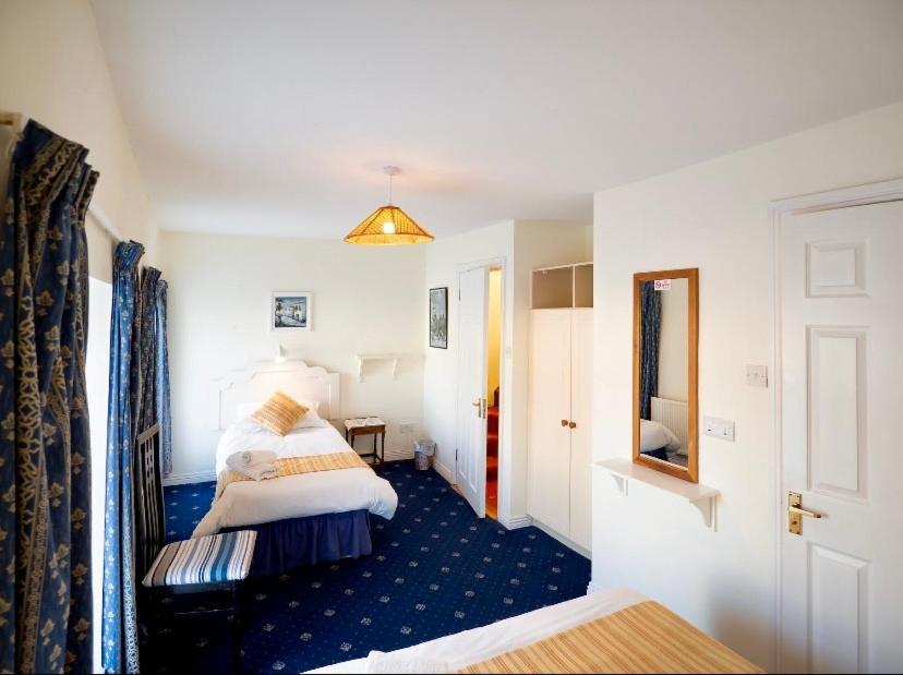 White Heather House Clifden Town Square المظهر الخارجي الصورة