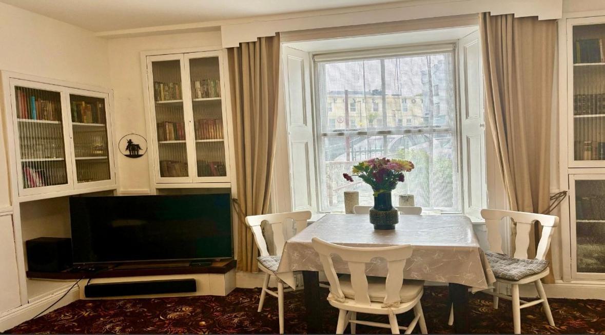 White Heather House Clifden Town Square المظهر الخارجي الصورة