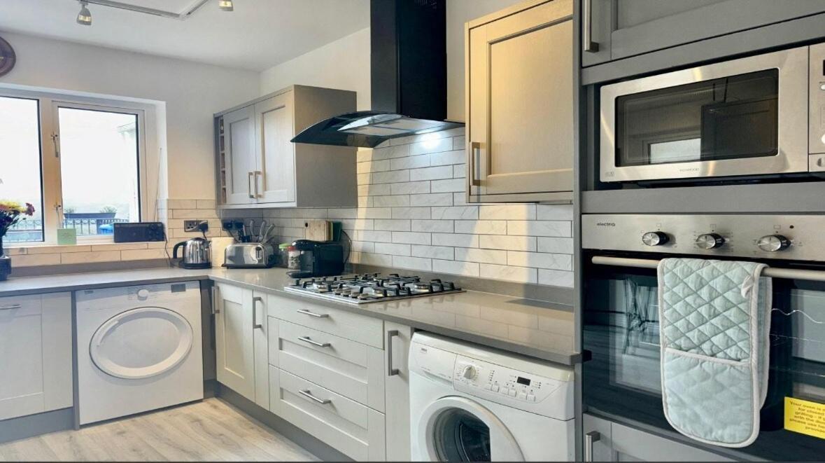 White Heather House Clifden Town Square المظهر الخارجي الصورة