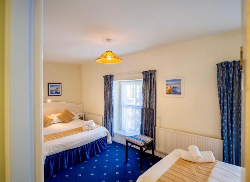 White Heather House Clifden Town Square المظهر الخارجي الصورة