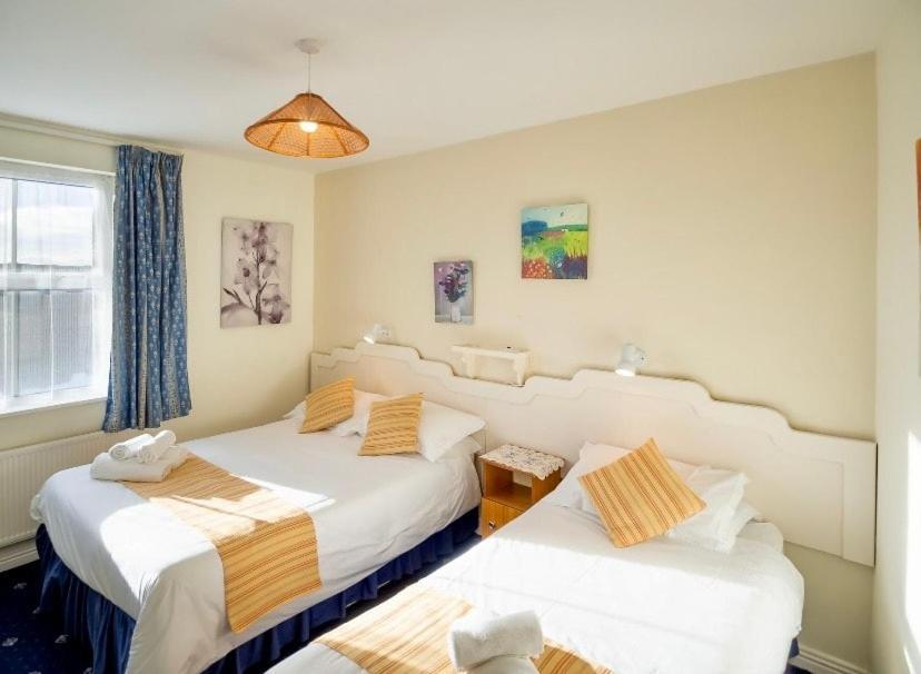 White Heather House Clifden Town Square المظهر الخارجي الصورة