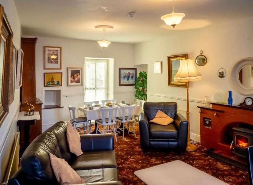 White Heather House Clifden Town Square المظهر الخارجي الصورة